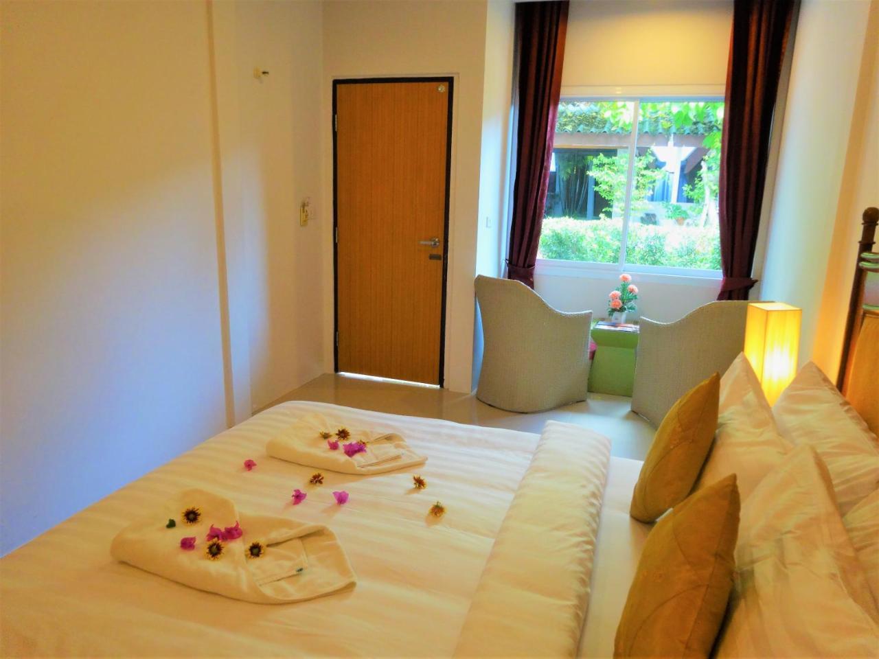Bangrak Pier Samui Resort Praia de Bang Rak Exterior foto